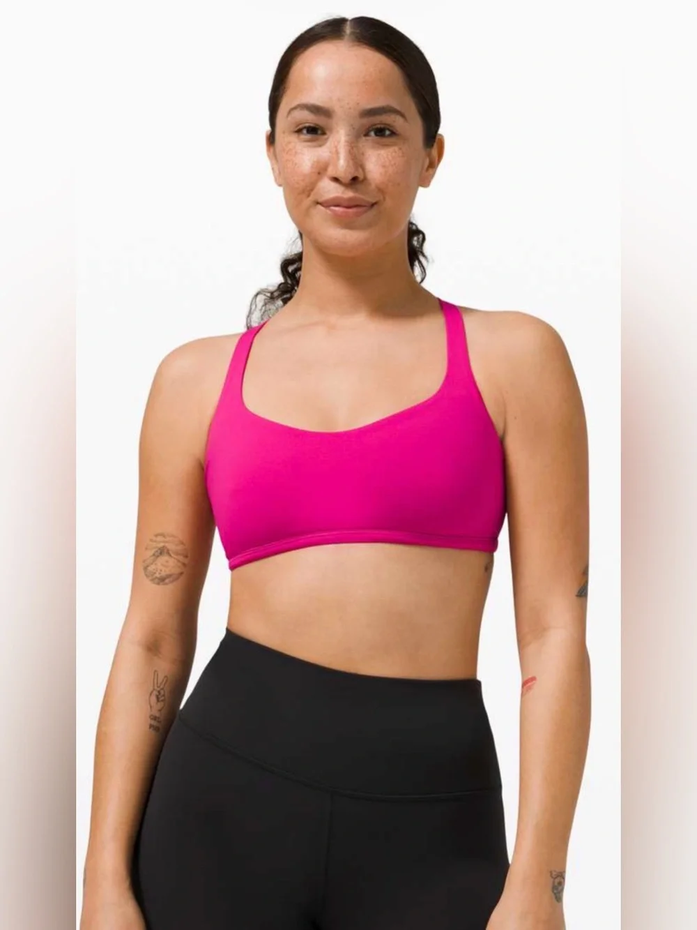 Lululemon Free to be Wild Size 6